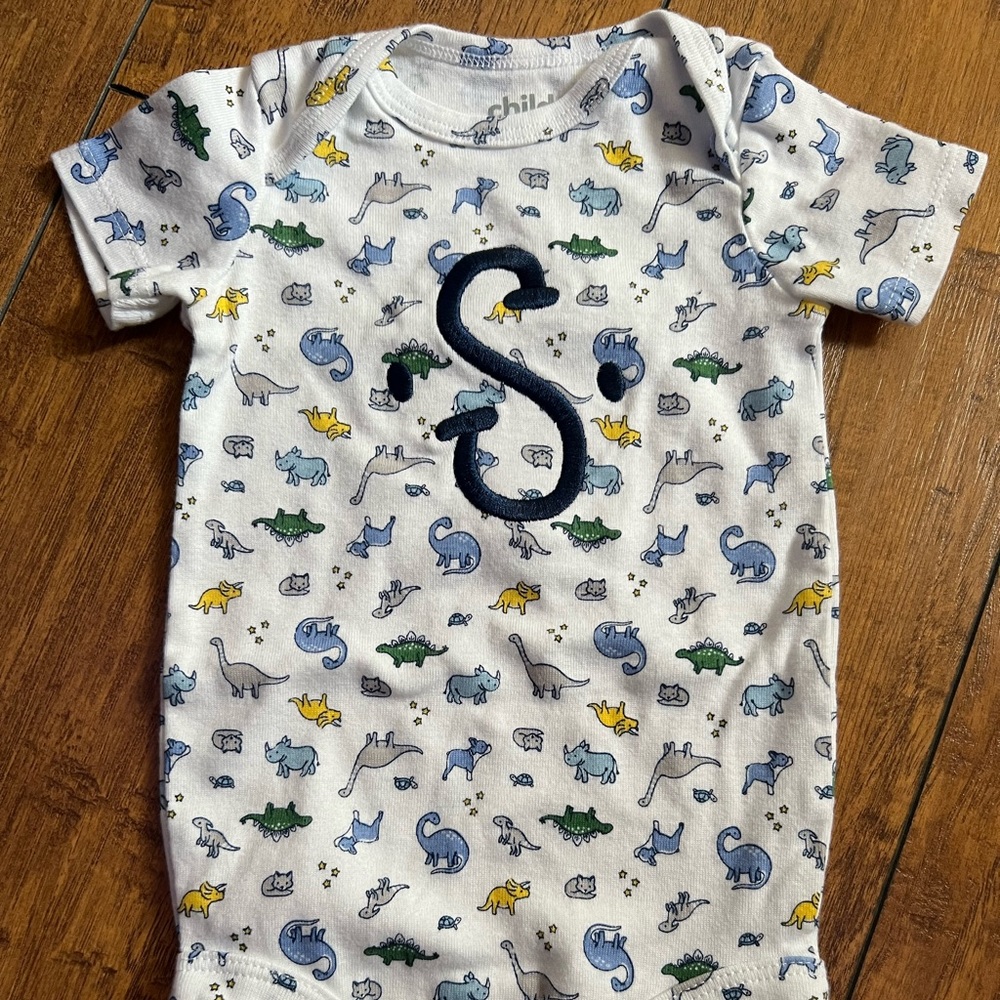 S Monogram onesie baby boy 3-6 month, short sleeve onesie